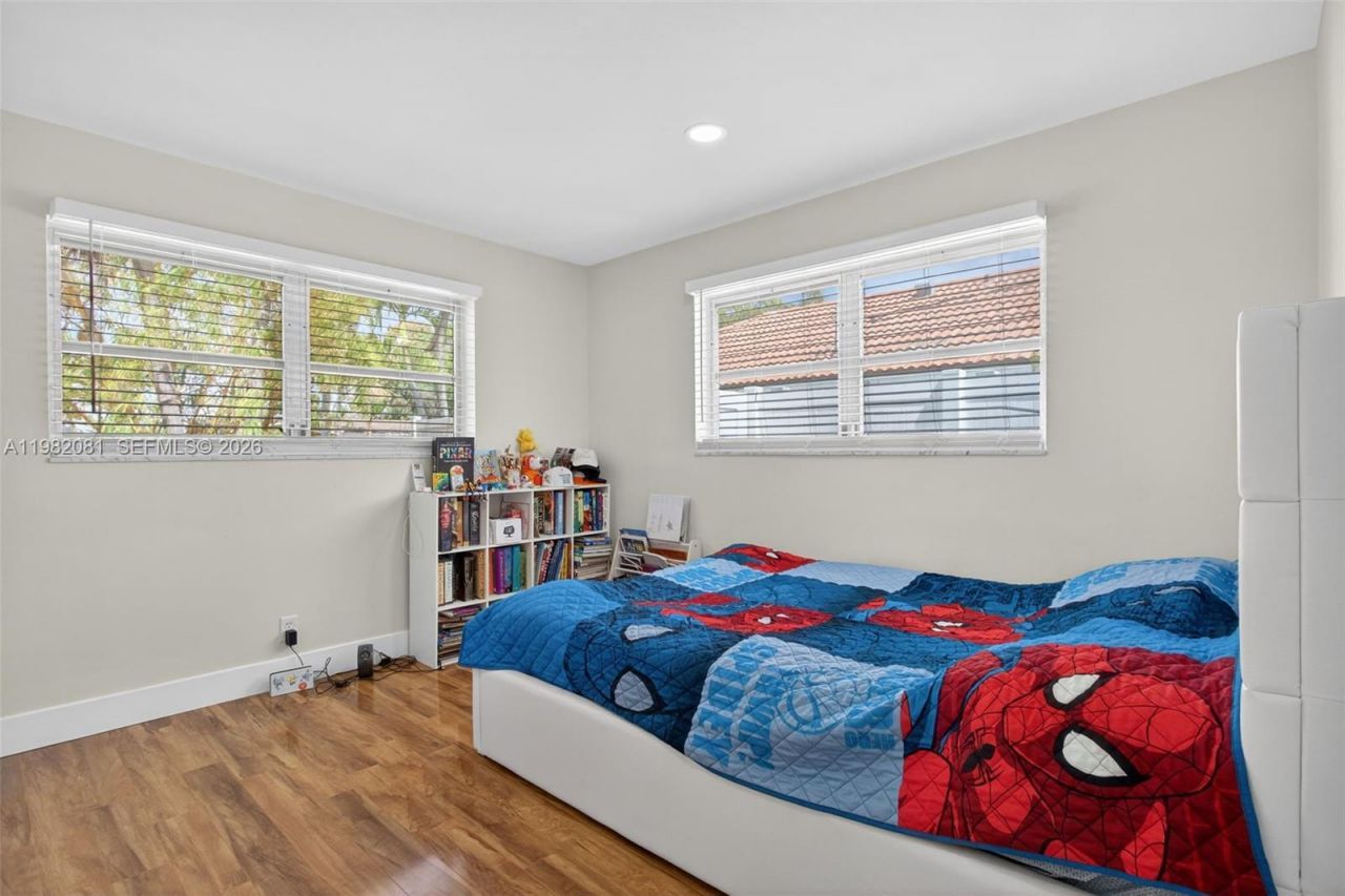 2136 NE 56th Pl, Fort Lauderdale, FL 33308 Photo