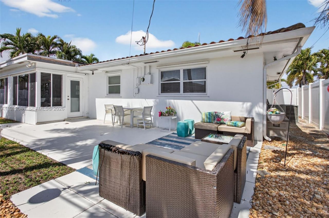 2136 NE 56th Pl, Fort Lauderdale, FL 33308 Photo