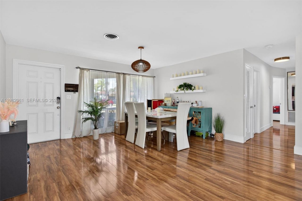 2136 NE 56th Pl, Fort Lauderdale, FL 33308 Photo