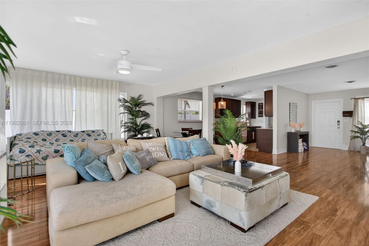 2136 NE 56th Pl, Fort Lauderdale, FL 33308 Photo