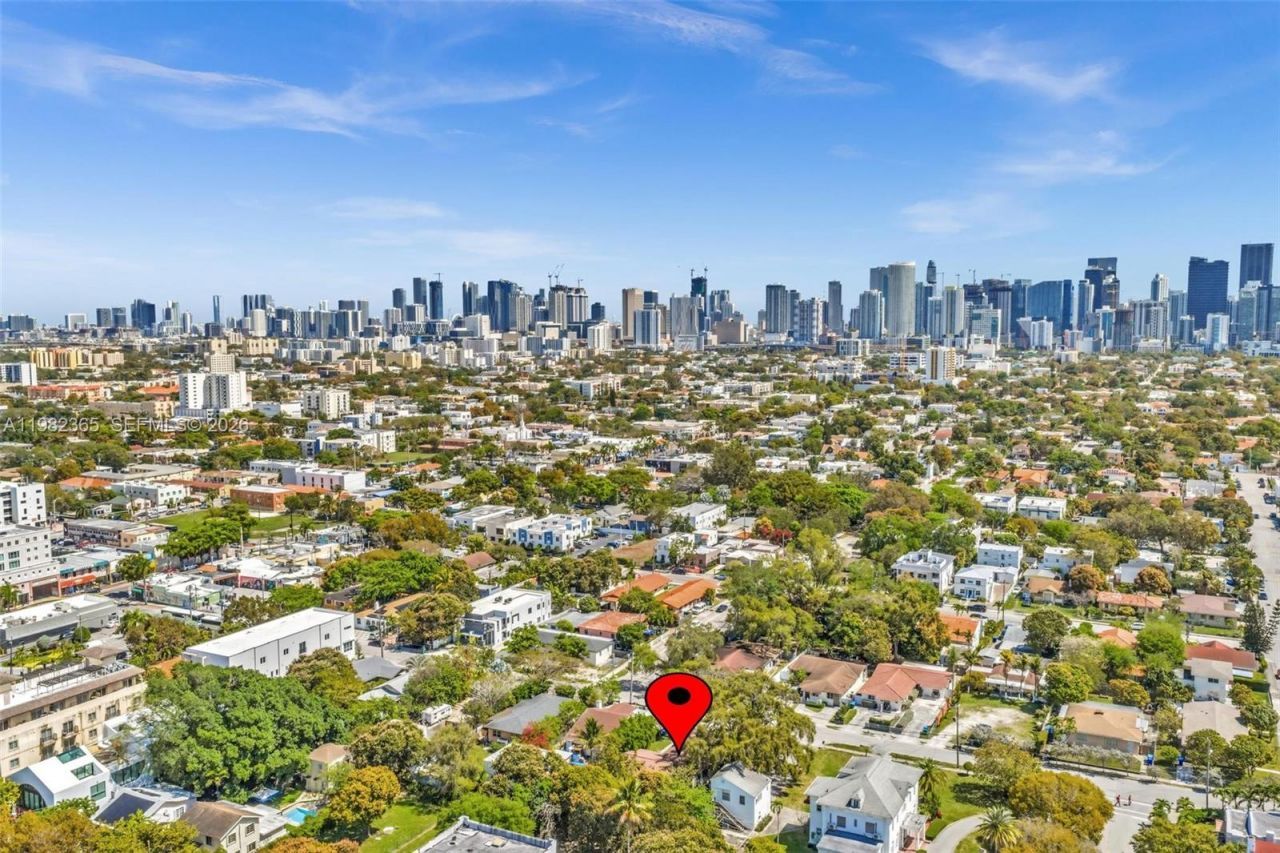 1010 SW 14th Ave , Miami, FL 33135 Photo