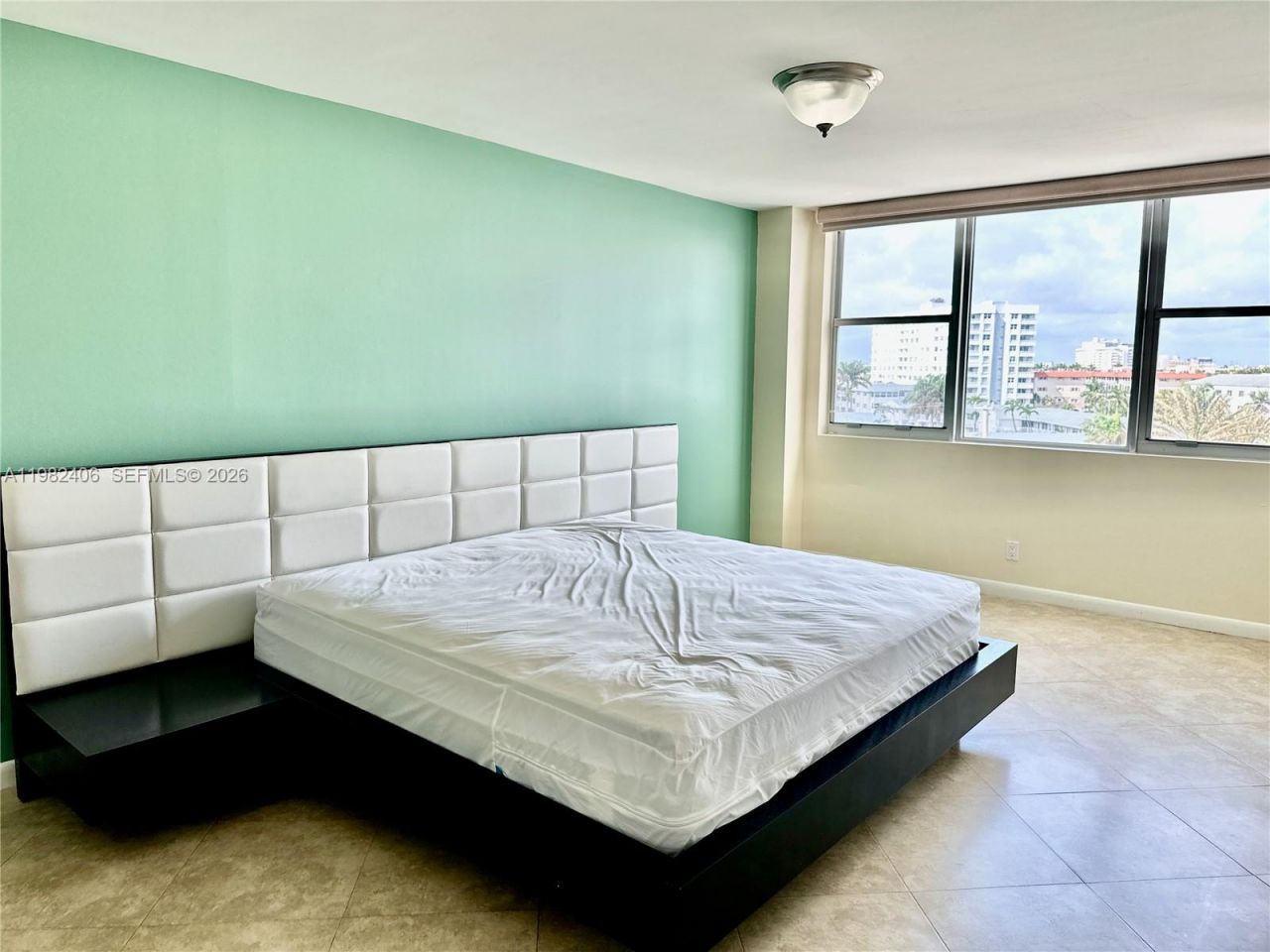 3180 S Ocean Dr, Unit 401, Hallandale Beach, FL 33009 Photo