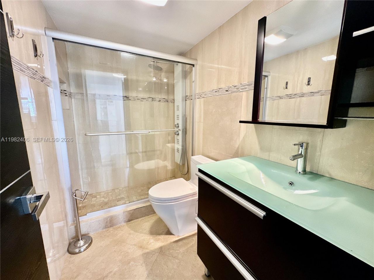 3180 S Ocean Dr, Unit 401, Hallandale Beach, FL 33009 Photo
