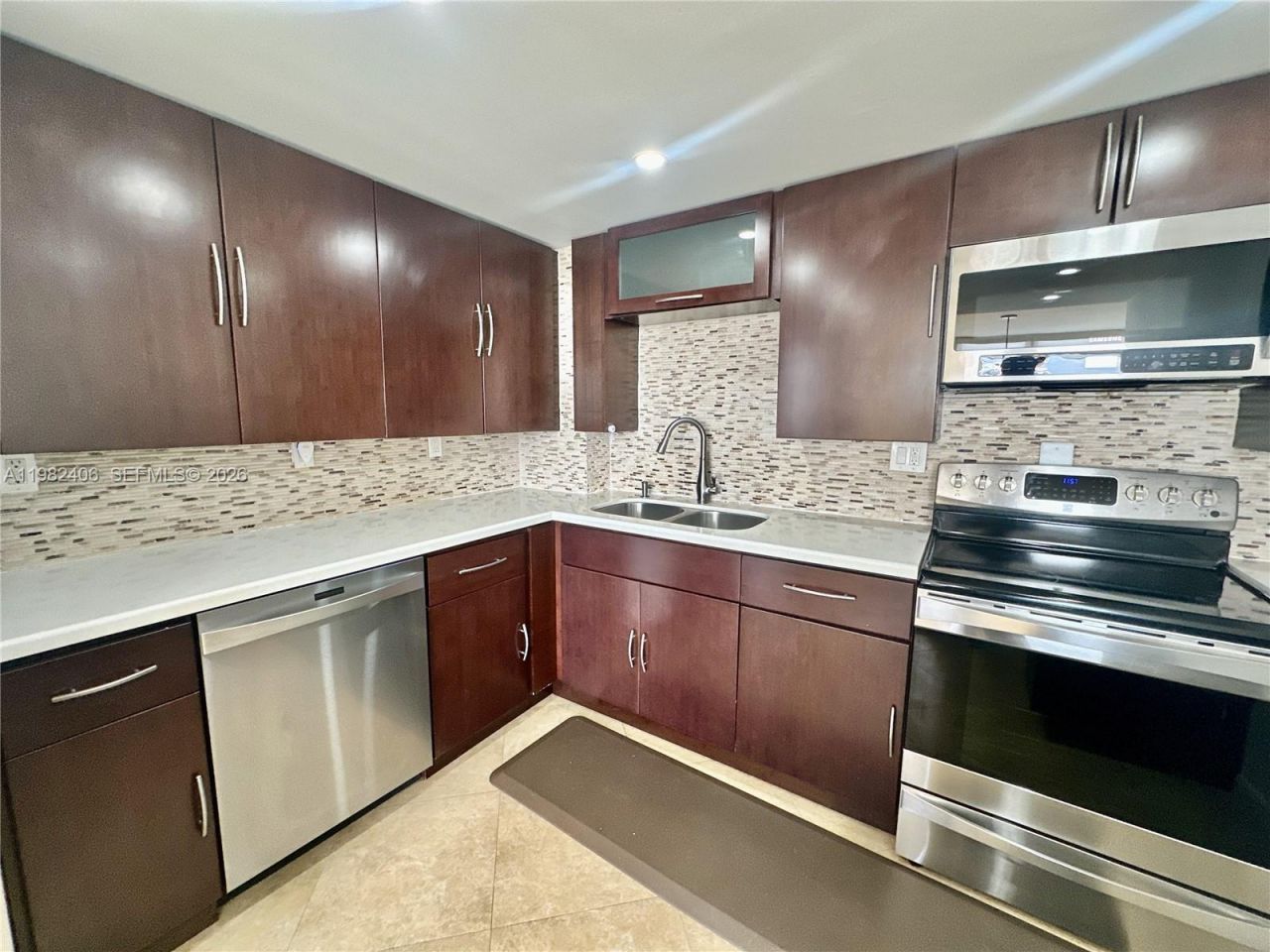3180 S Ocean Dr, Unit 401, Hallandale Beach, FL 33009 Photo