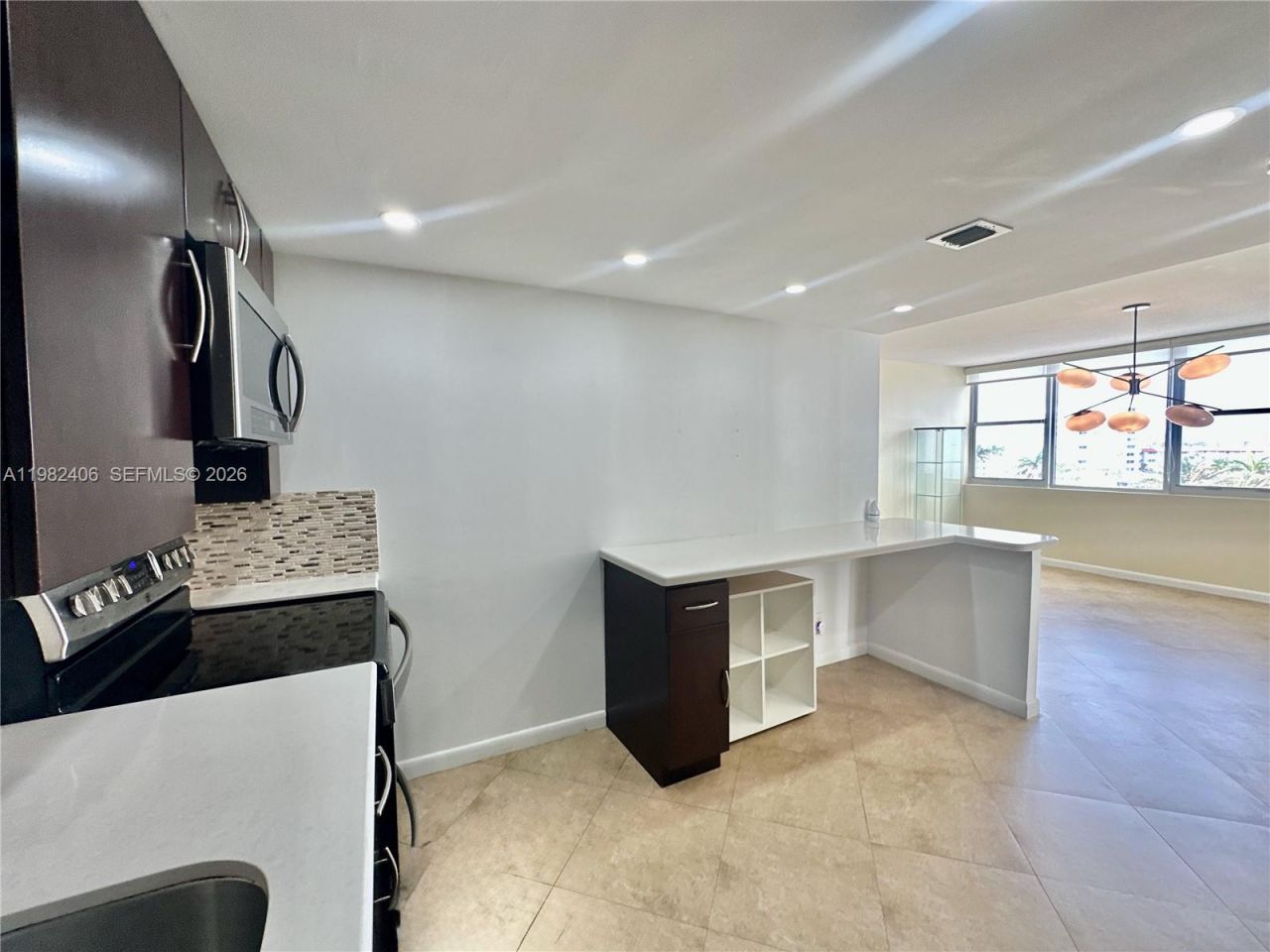 3180 S Ocean Dr, Unit 401, Hallandale Beach, FL 33009 Photo