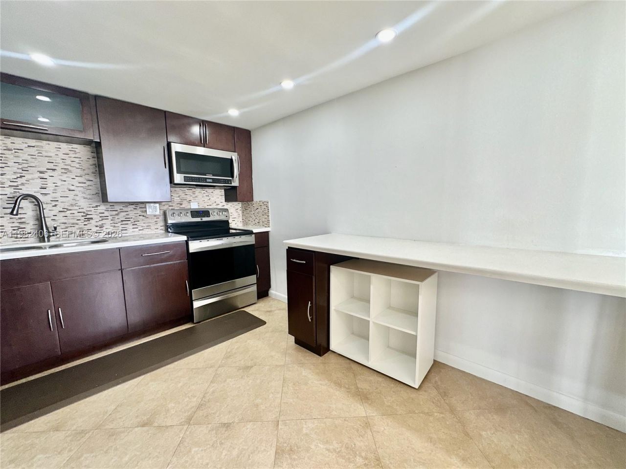 3180 S Ocean Dr, Unit 401, Hallandale Beach, FL 33009 Photo
