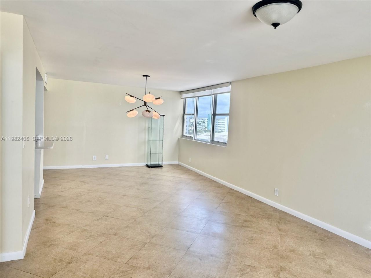 3180 S Ocean Dr, Unit 401, Hallandale Beach, FL 33009 Photo