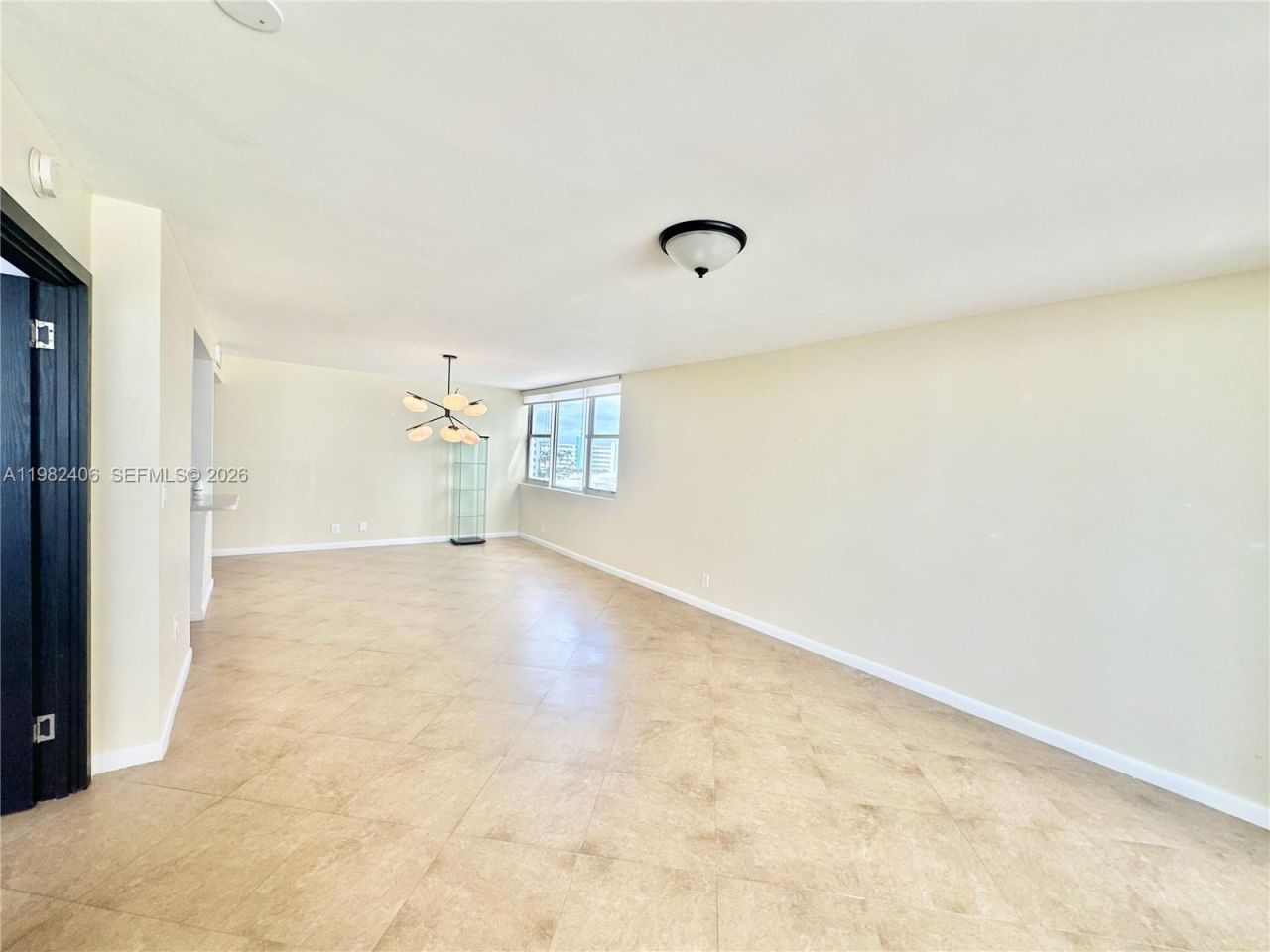 3180 S Ocean Dr, Unit 401, Hallandale Beach, FL 33009 Photo