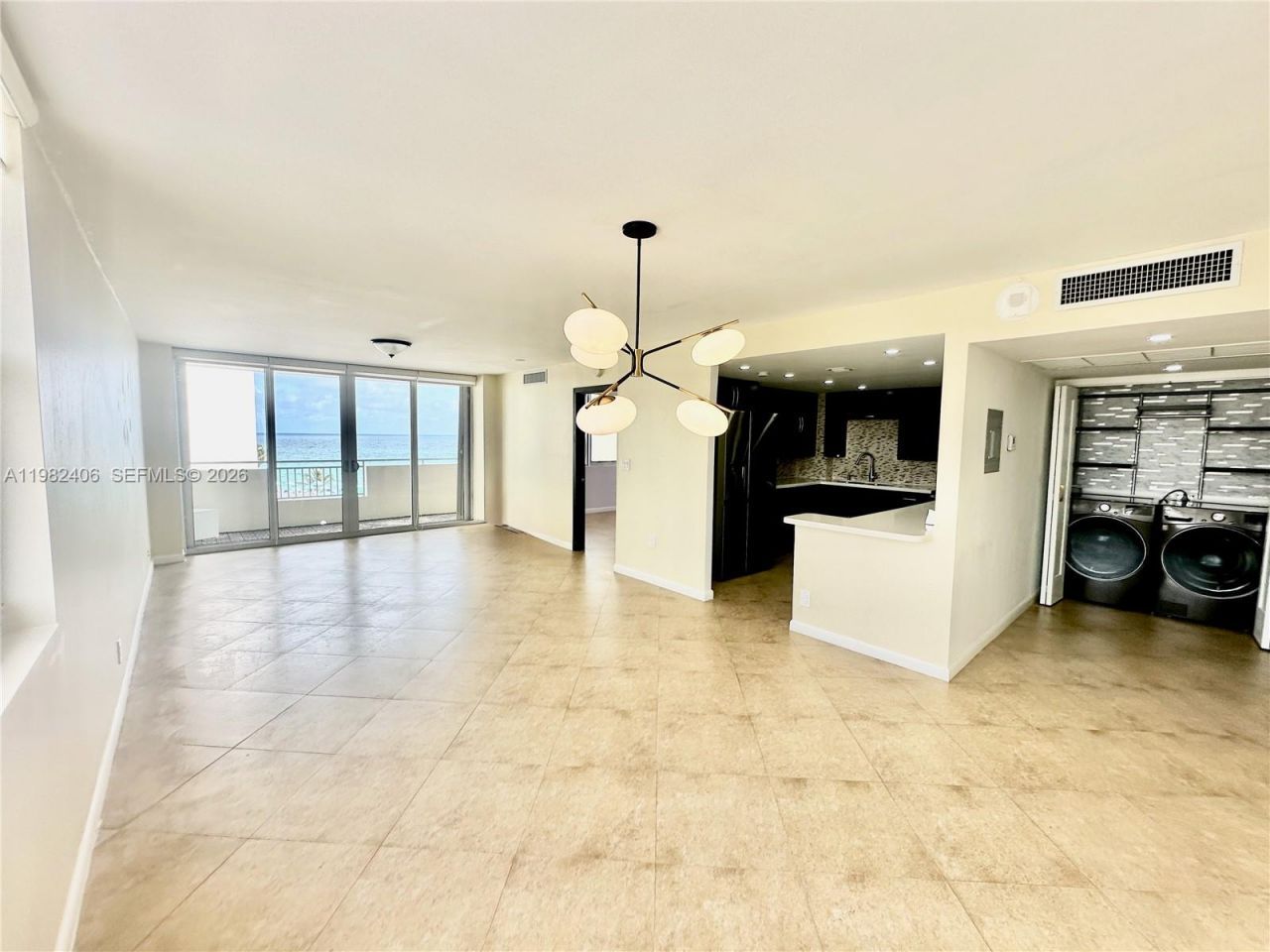 3180 S Ocean Dr, Unit 401, Hallandale Beach, FL 33009 Photo