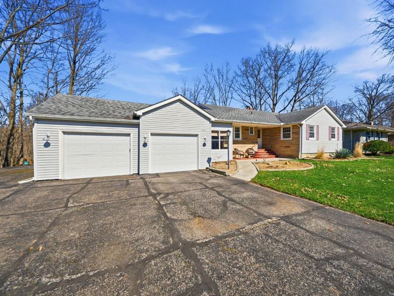 1073 Rosealee Ave., Elyria, OH 44035 Photo 2