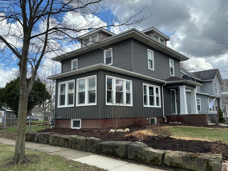 403 Park Street, Willard, OH 44890 Photo 2