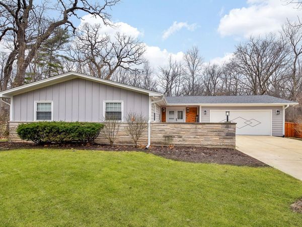 3N556 Woodland Avenue, West Chicago, IL 60185