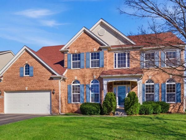 1718 Belcourt Lane , Elgin, IL 60120