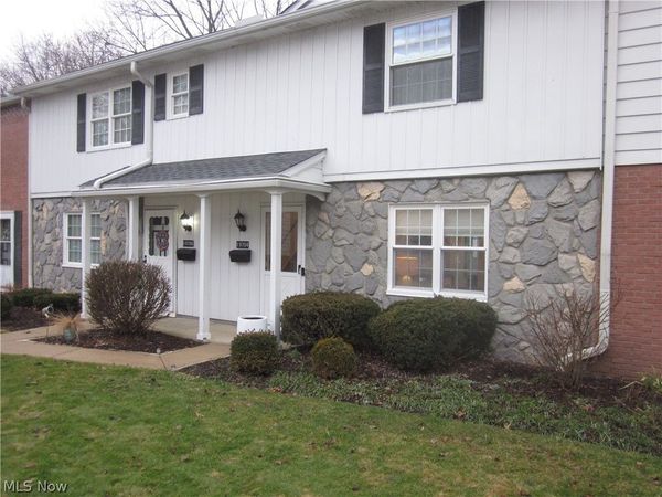 19704 Lorain Road, Unit 43, Fairview Park, OH 44126