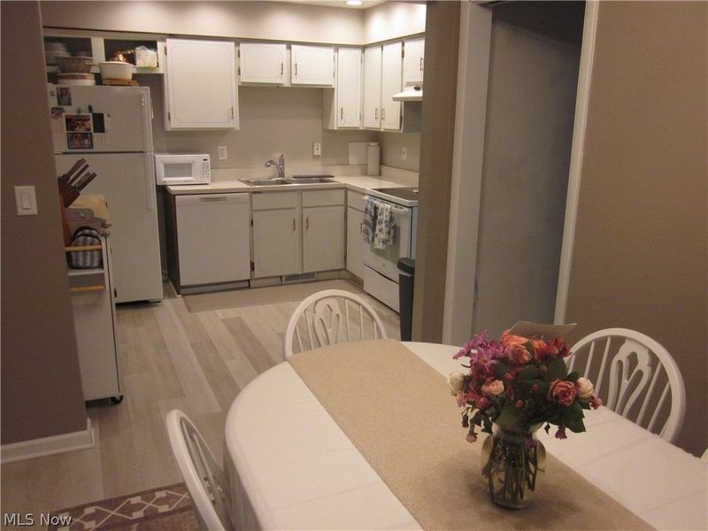 19704 Lorain Road, Unit 43, Fairview Park, OH 44126 Photo 13