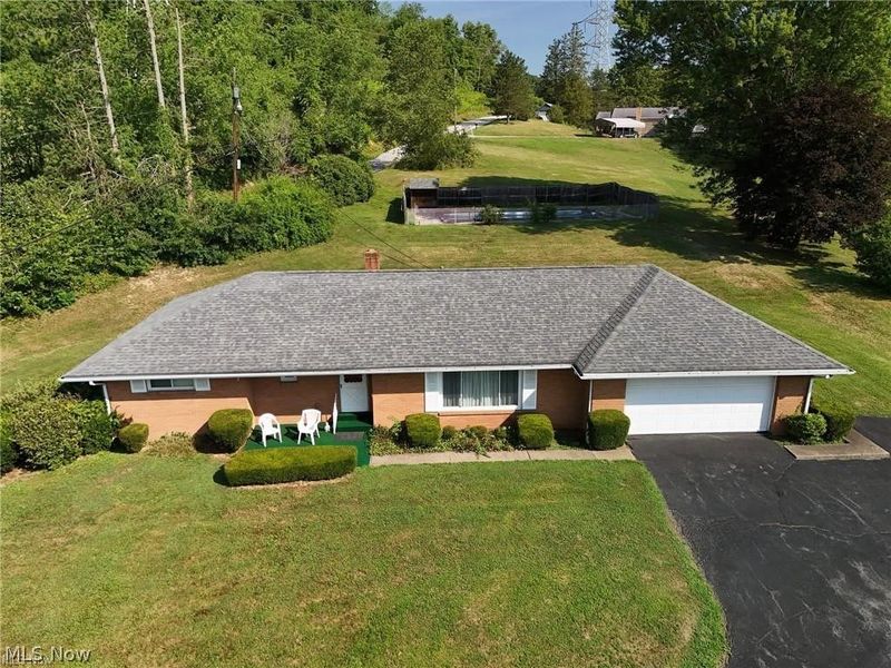 6291 Veterans Boulevard, Chester, WV 26034 Photo 1