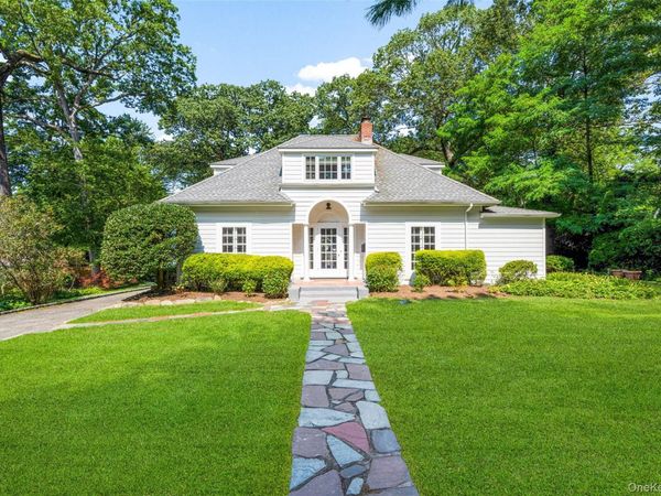 584 Forest Avenue, New Rochelle, NY 10804