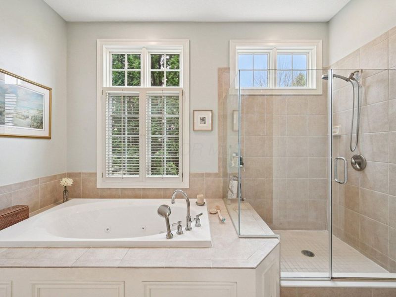 6045 Medallion Drive W, Westerville, OH 43082 Photo 36