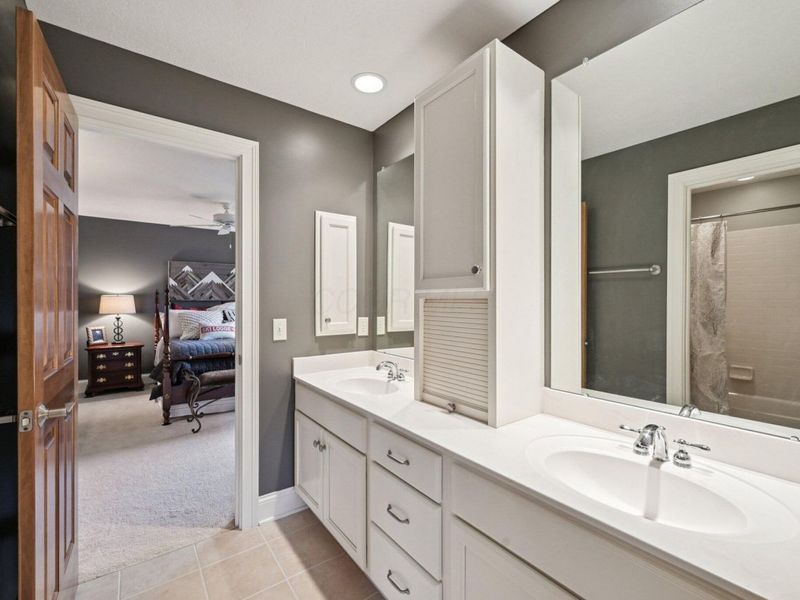 6045 Medallion Drive W, Westerville, OH 43082 Photo 46