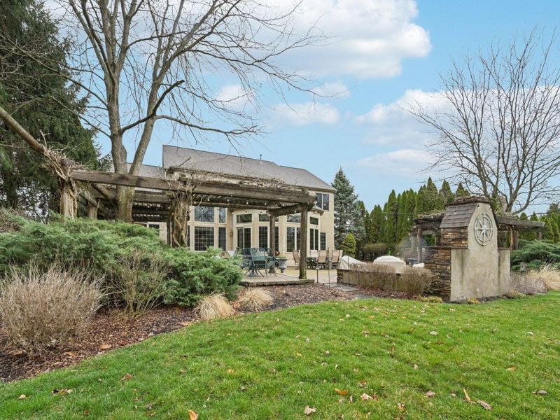 6045 Medallion Drive W, Westerville, OH 43082 Photo 69