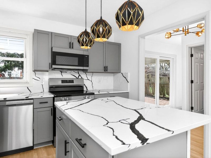 4743 Stiles Avenue , Columbus, OH 43228 Photo 13