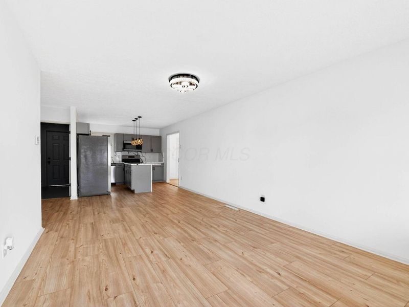 4743 Stiles Avenue , Columbus, OH 43228 Photo 7