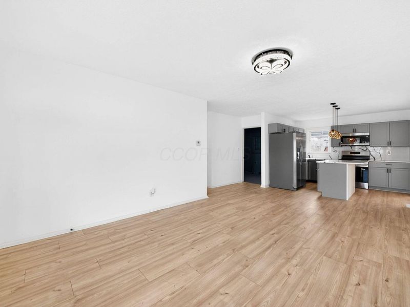 4743 Stiles Avenue , Columbus, OH 43228 Photo 8