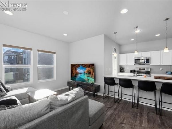 7410 Gorgeted Quail Grove, Colorado Springs, CO 80923