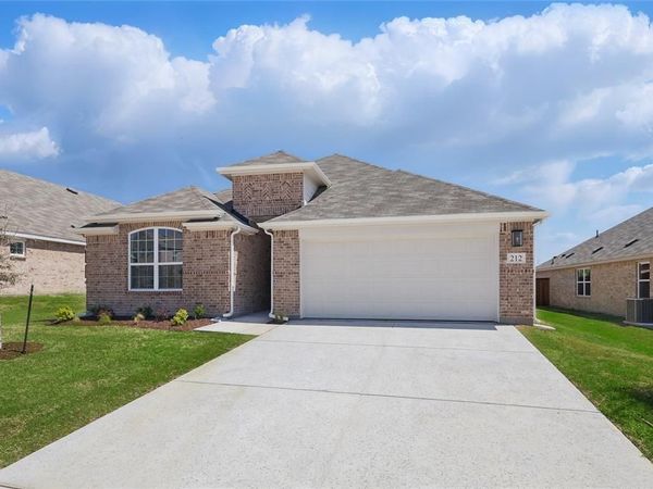 122 Patrick Henry Drive, Venus, TX 76084