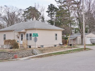 5401 Pioneers Boulevard, Lincoln, NE 68516