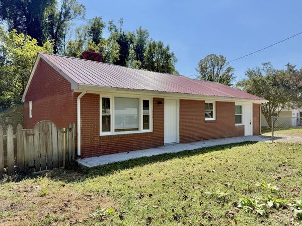 320 Franklin Heights RD , Bassett, VA 24055