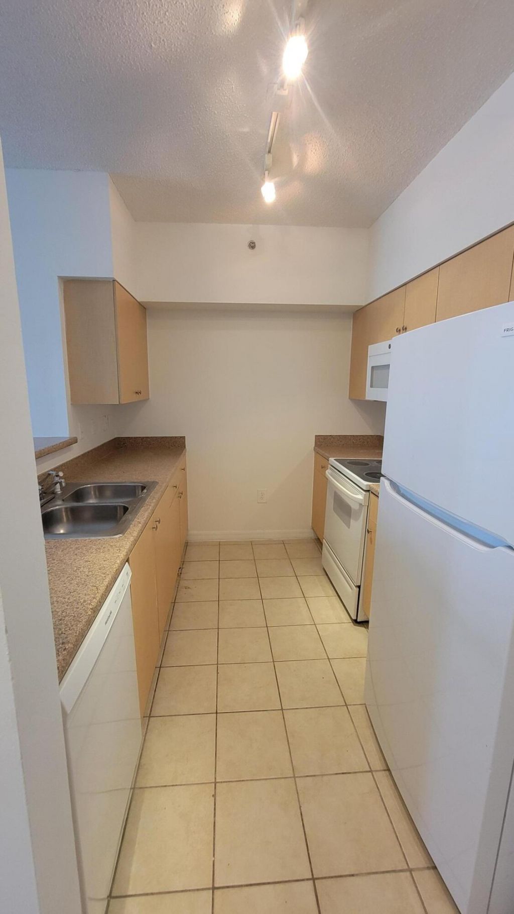 616 Clearwater Park Road, Unit 407, West Palm Beach, FL 33401 Photo