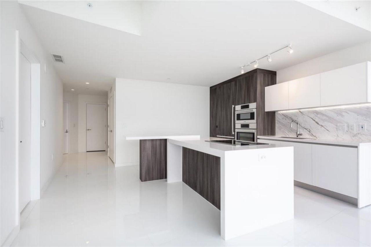 851 NE 1st Avenue, Unit 1510, Miami, FL 33130 Photo