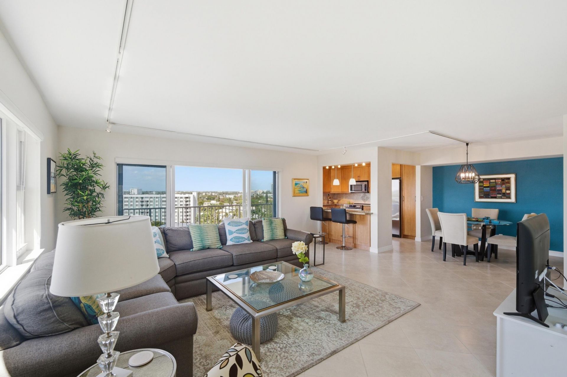 1200 Hibiscus Avenue, Unit 1101, Pompano Beach, FL 33062 Photo