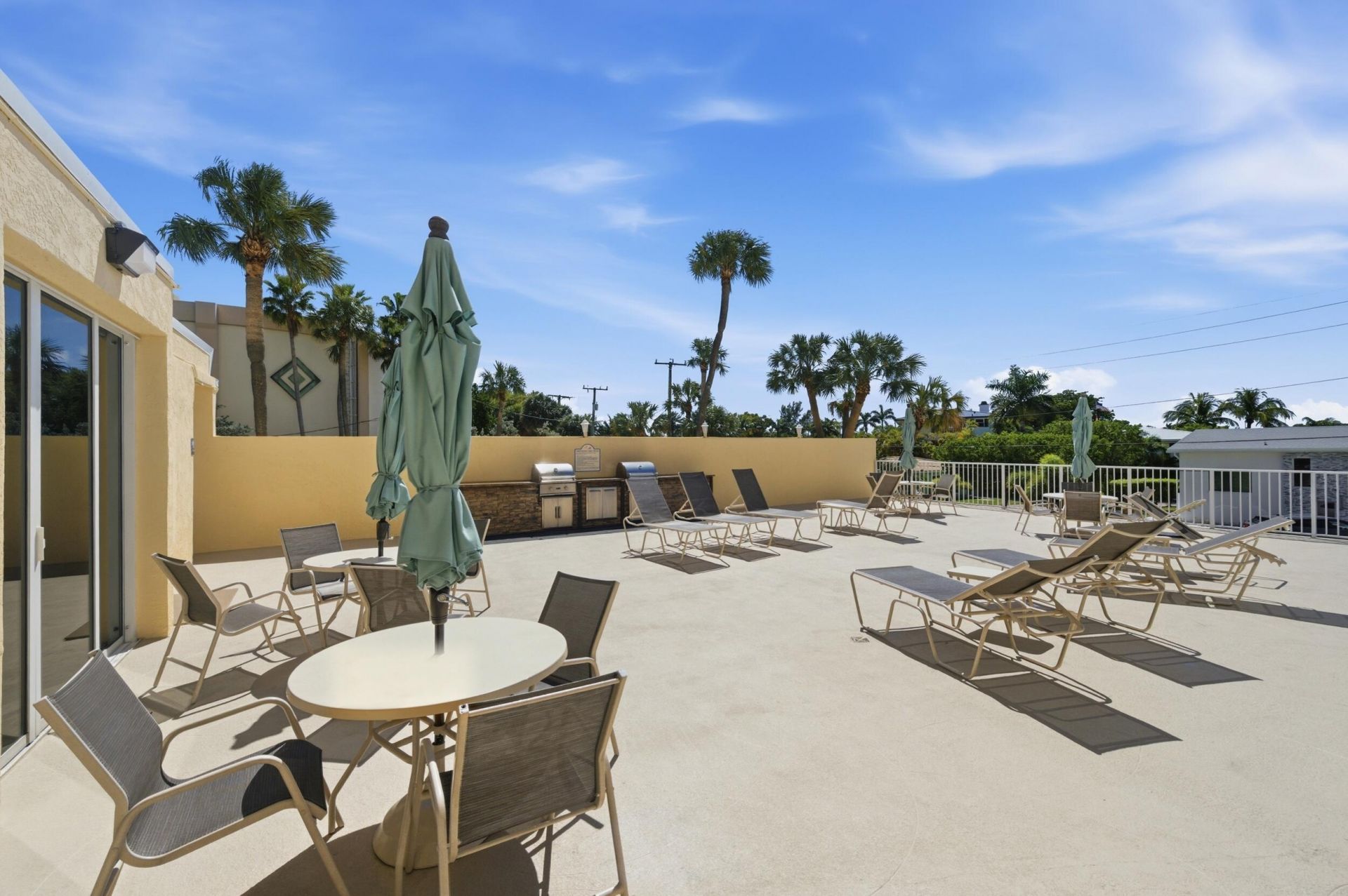 1200 Hibiscus Avenue, Unit 1101, Pompano Beach, FL 33062 Photo