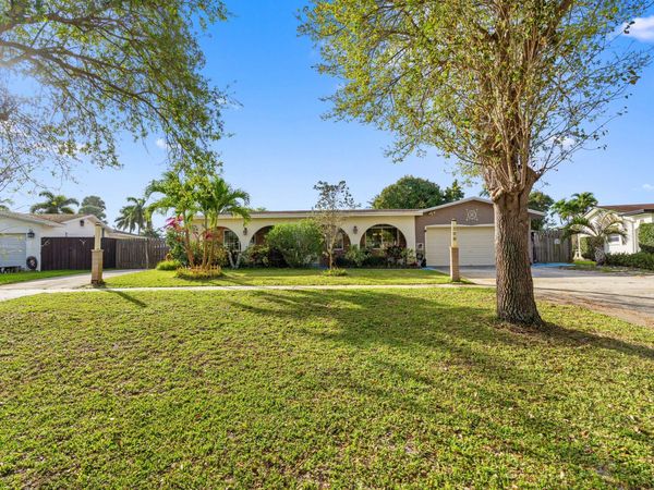 370 NW 41st Avenue, Coconut Creek, FL 33066