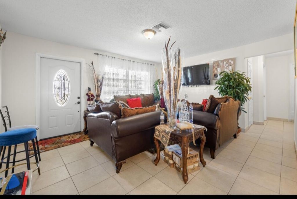 816 NW 8th Avenue, Boynton Beach, FL 33426 Photo