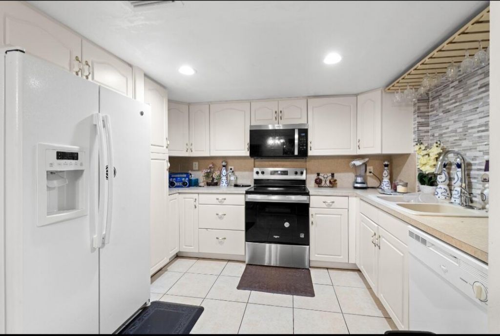 816 NW 8th Avenue, Boynton Beach, FL 33426 Photo