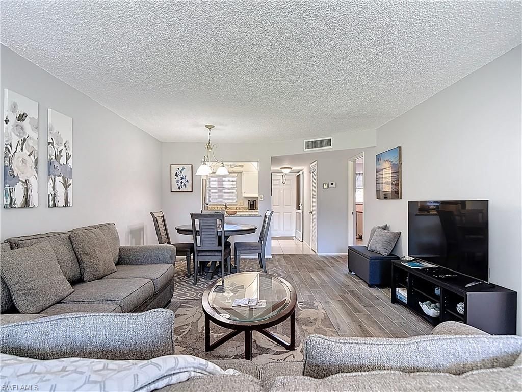 200 Turtle Lake Ct, Unit 109, Naples, FL 34105 Photo