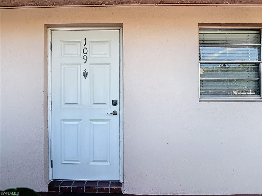 200 Turtle Lake Ct, Unit 109, Naples, FL 34105 Photo