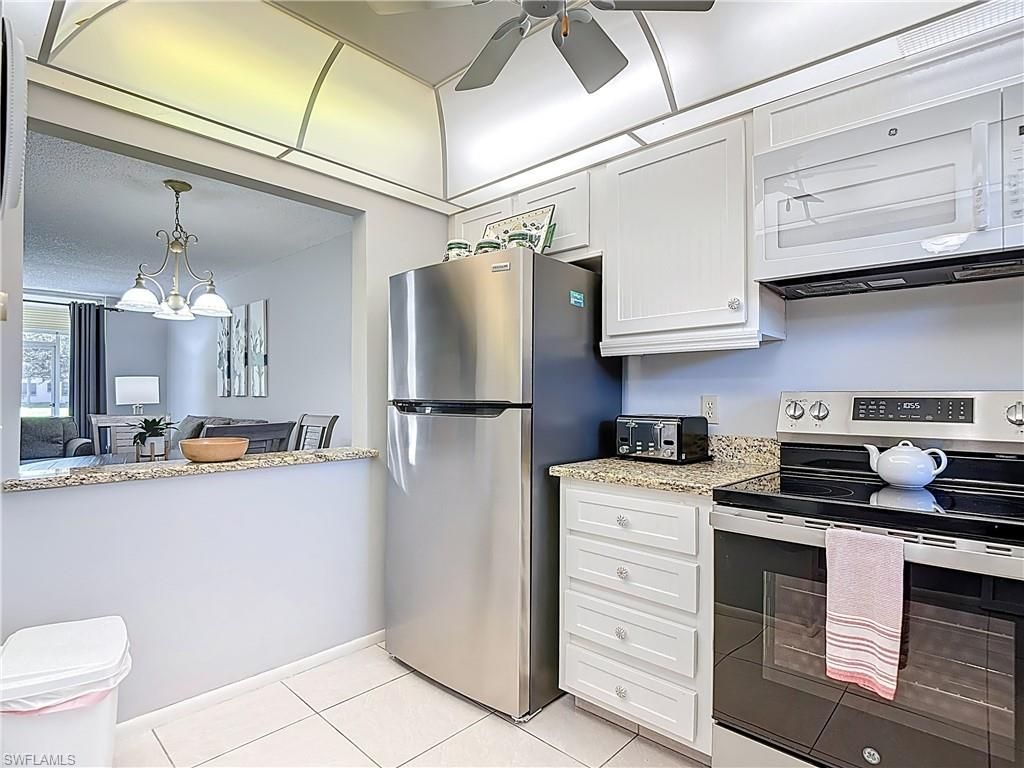 200 Turtle Lake Ct, Unit 109, Naples, FL 34105 Photo
