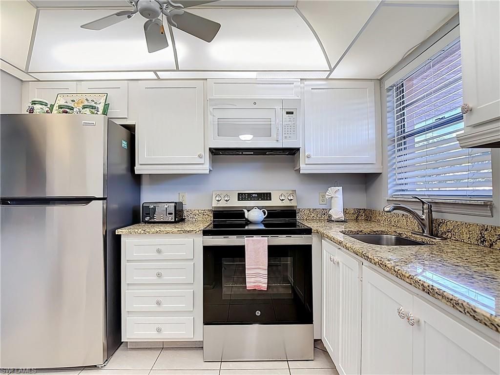 200 Turtle Lake Ct, Unit 109, Naples, FL 34105 Photo