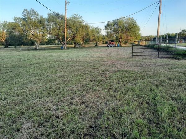 118 Valerie LN , Dale, TX 78616