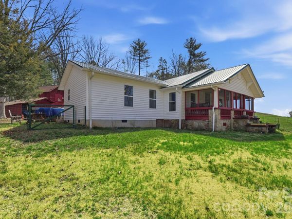 6998 Nobby Lail Road, Connelly Springs, NC 28612