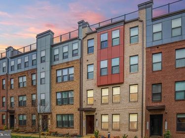 44499 WOLFHOUND SQUARE, ASHBURN, VA 20147