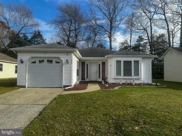 223 LANTERN PLACE , TUCKERTON, NJ 08087