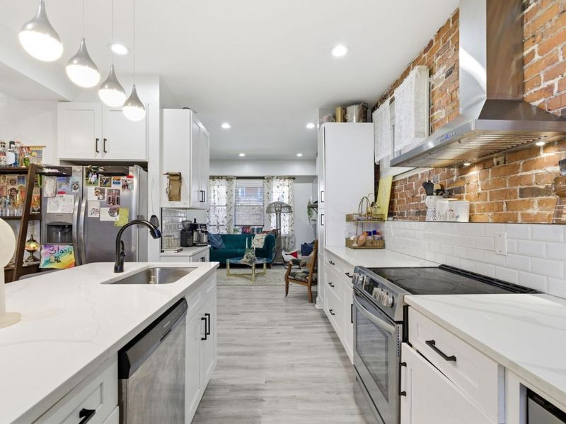 933 Linwood Avenue , Columbus, OH 43206 Photo 10