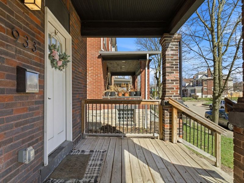 933 Linwood Avenue , Columbus, OH 43206 Photo 2