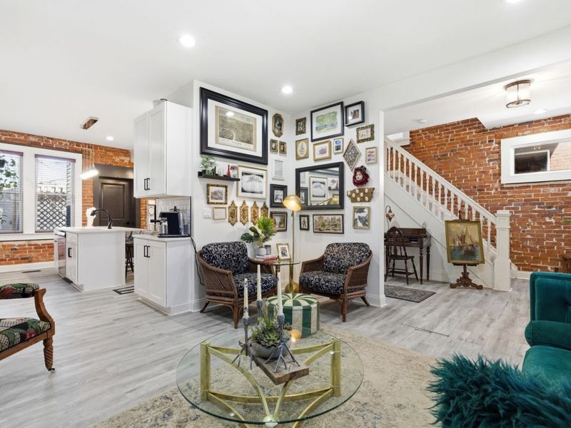 933 Linwood Avenue , Columbus, OH 43206 Photo 4