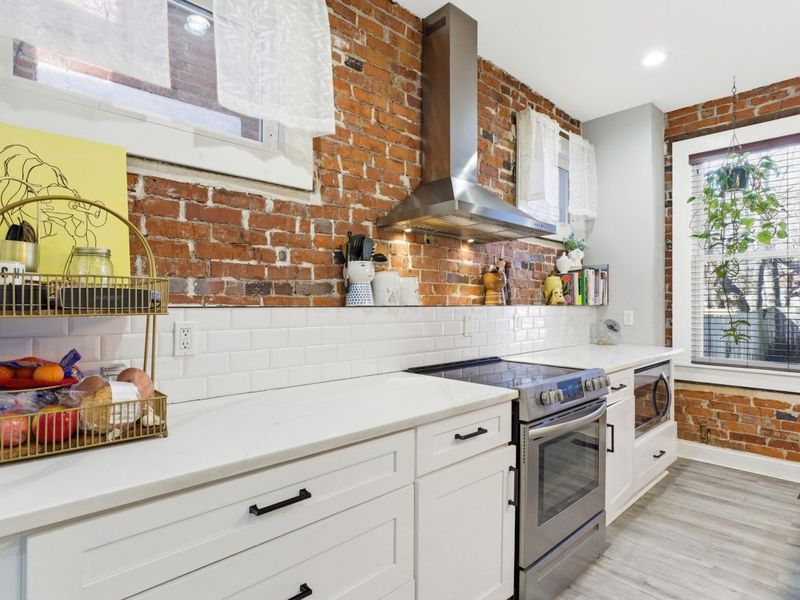 933 Linwood Avenue , Columbus, OH 43206 Photo 8